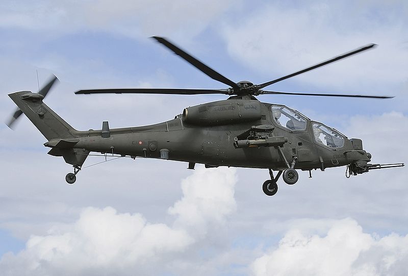 gambar helikopter tempur