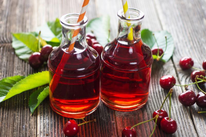 gambar minuman sehat dari buah ceri