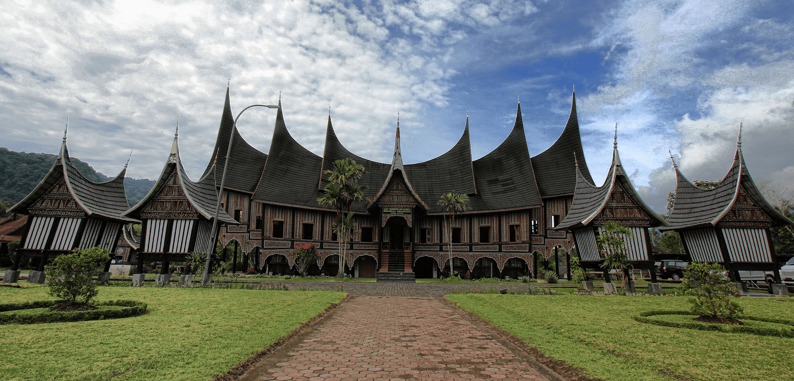 hd contoh gambar rumah adat minangkabau